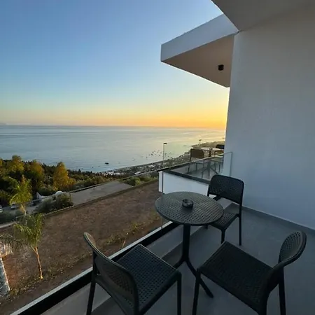 Отель Helios Boutique 3*