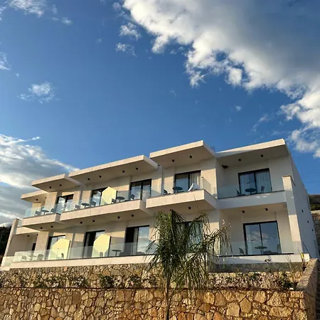 Helios Boutique Hotel 3*