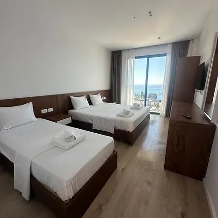 Helios Boutique 3*