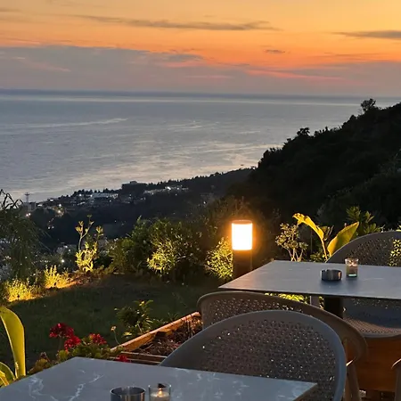 Helios Boutique 3*