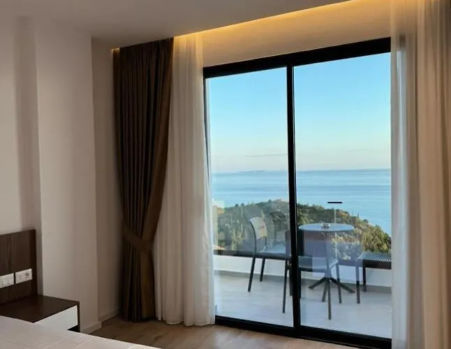 Helios Boutique 3* Дхерми