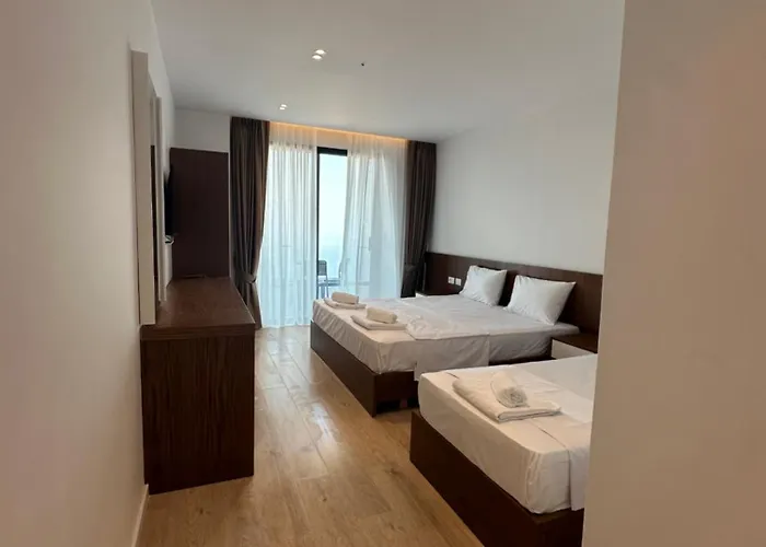 Отель Helios Boutique 3*